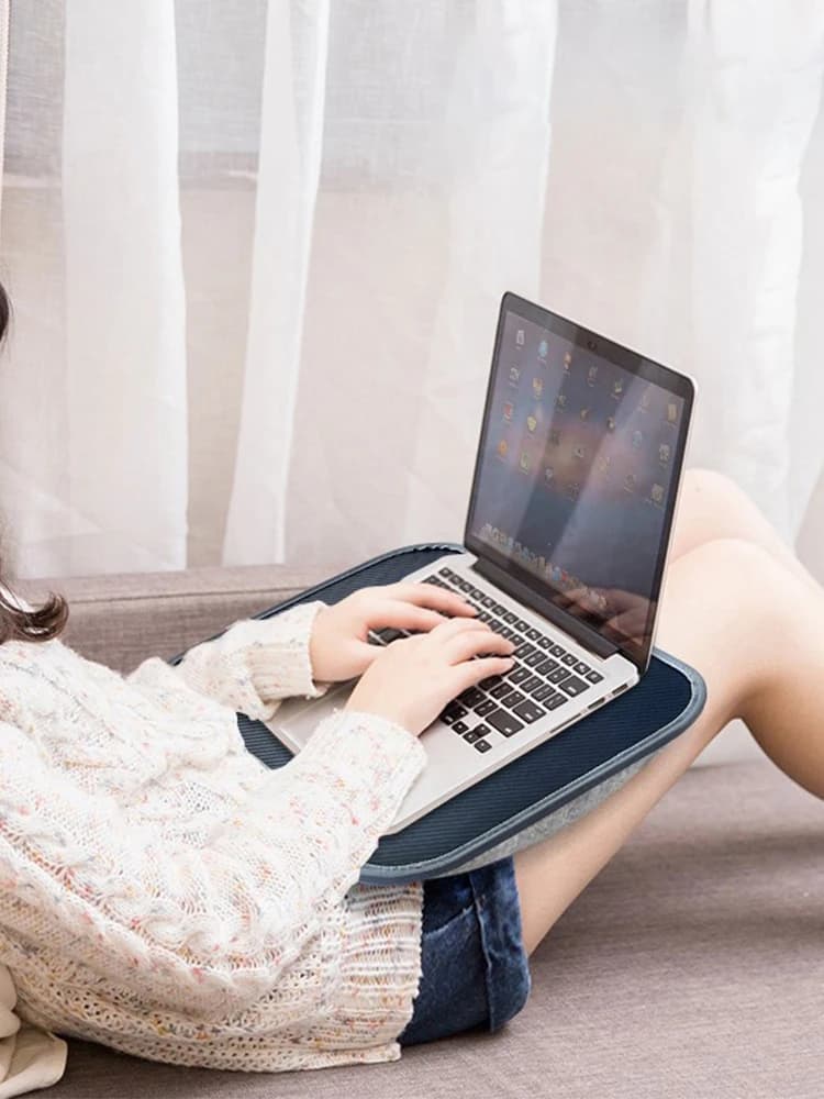MUMUCC Multifunctioneel laptopbureau met kussen en gevuld met schuimdeeltjes, kleine kussentafel, harde muismat groot