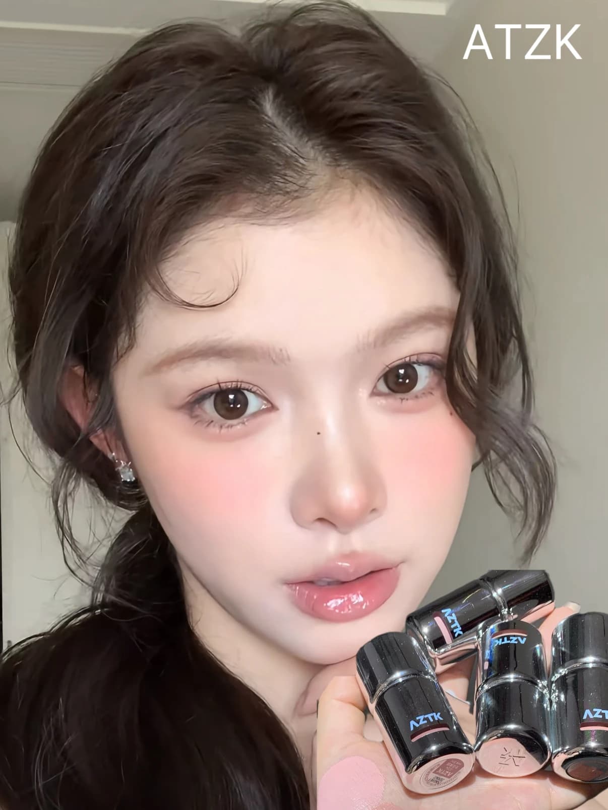 AZTK Vloeibare Blusher Jello Kleur Poeder JC04 Hydraterende Hoogtepunt Schoonheid Uitbreidt Contracten Wang Matte Gezichtsmake-up